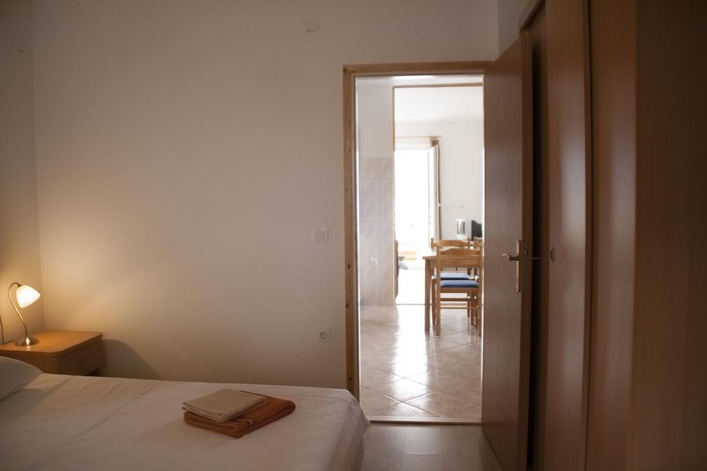เฮาส์ บักลิยา Apartment ลุมบาร์ดา ห้อง รูปภาพ